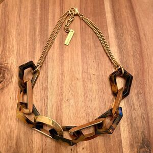 Vince Camuto | Geometric Tortoise Link Necklace | 18” Adjustable